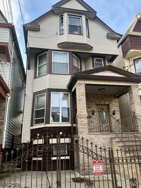 320 Clifton Ave, Newark City, NJ 07104