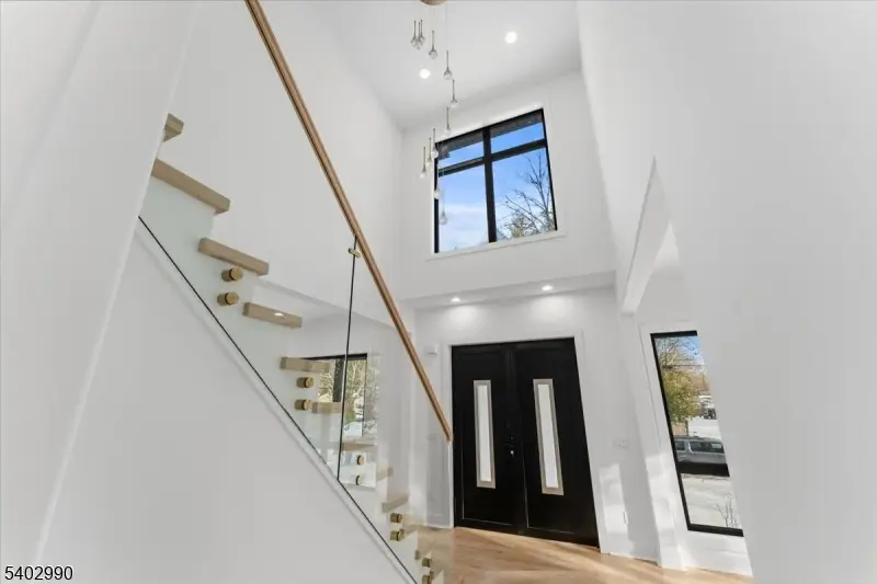 83 Falcon Rd, Livingston, NJ 07039 - #2