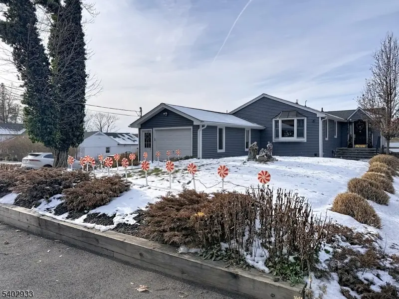 96 E Shore Trl, Lake Mohawk, NJ 07871 - Image #2