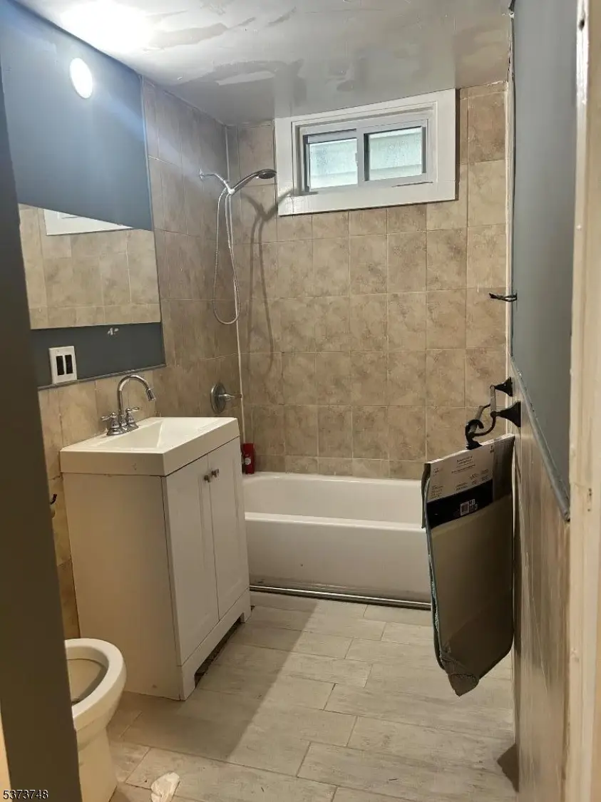 491 Norwood St, East Orange, NJ 07018 - Image #3