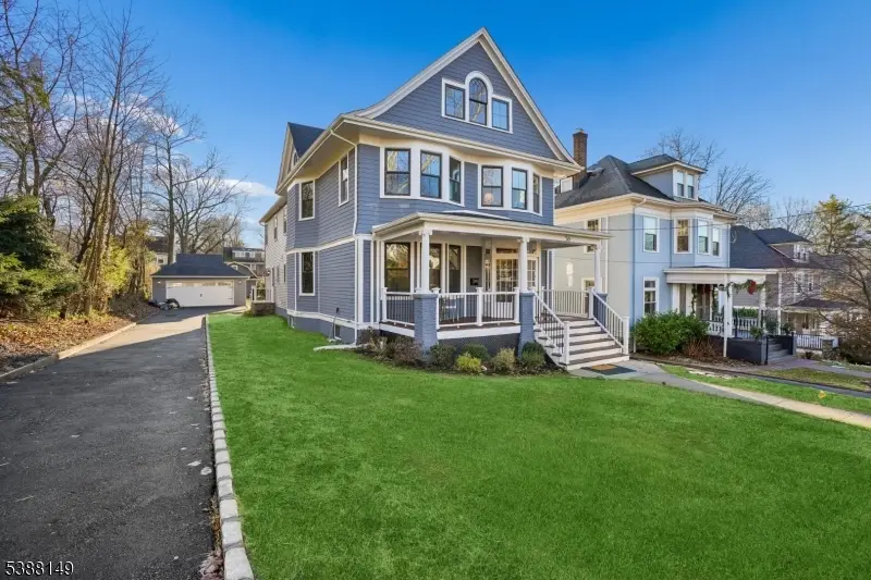 36 Oakview Ave, Maplewood, NJ 07040 - Image #1