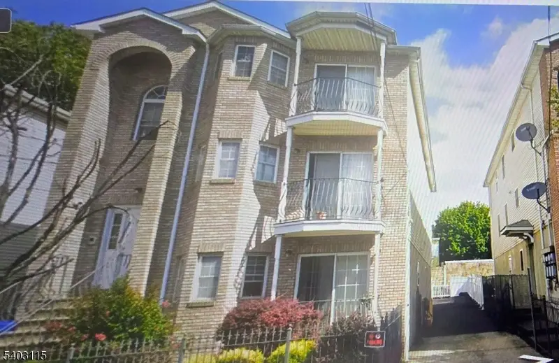 347 Hawthorne Ave, Newark, NJ 07112 - #3