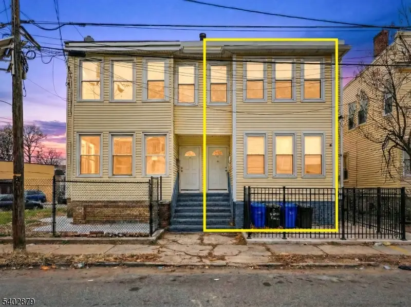 81 Wolcott Ter, Newark, NJ 07112 - Image #1