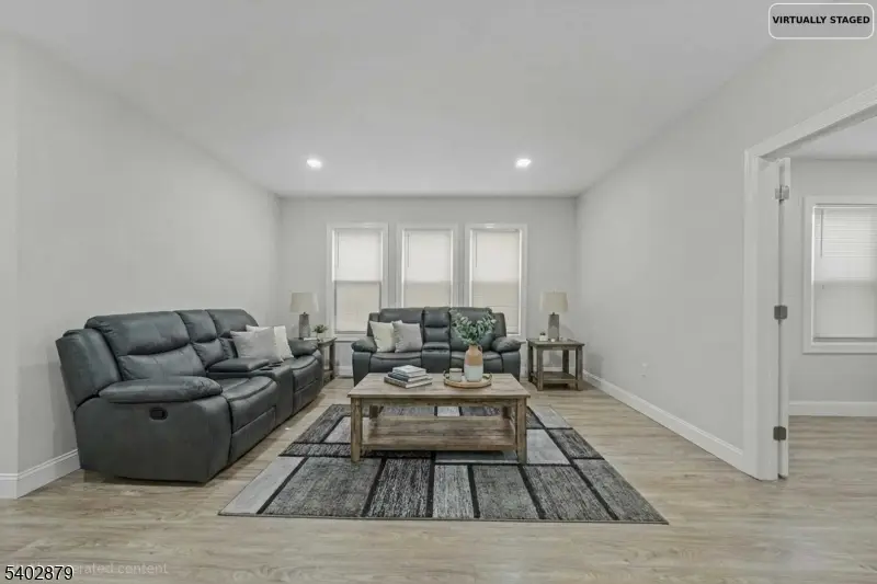 81 Wolcott Ter, Newark, NJ 07112 - Image #2