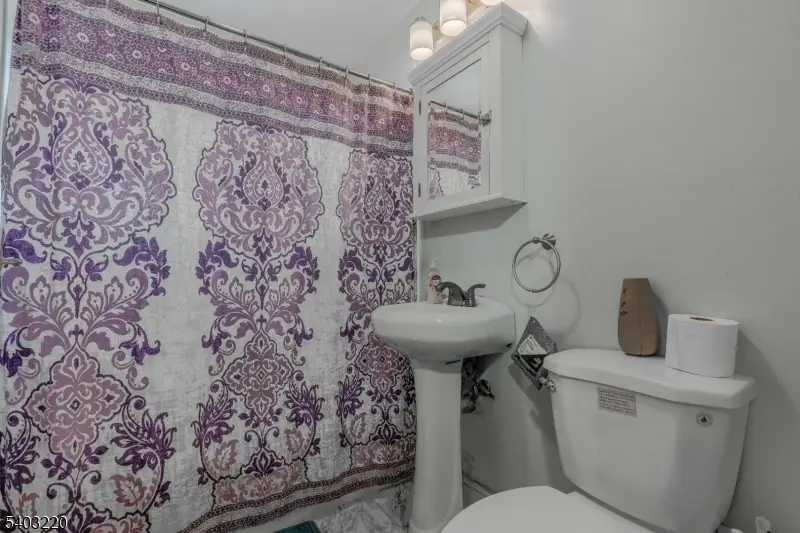 916 Stuyvesant Ave, Irvington, NJ 07111 - Image #2