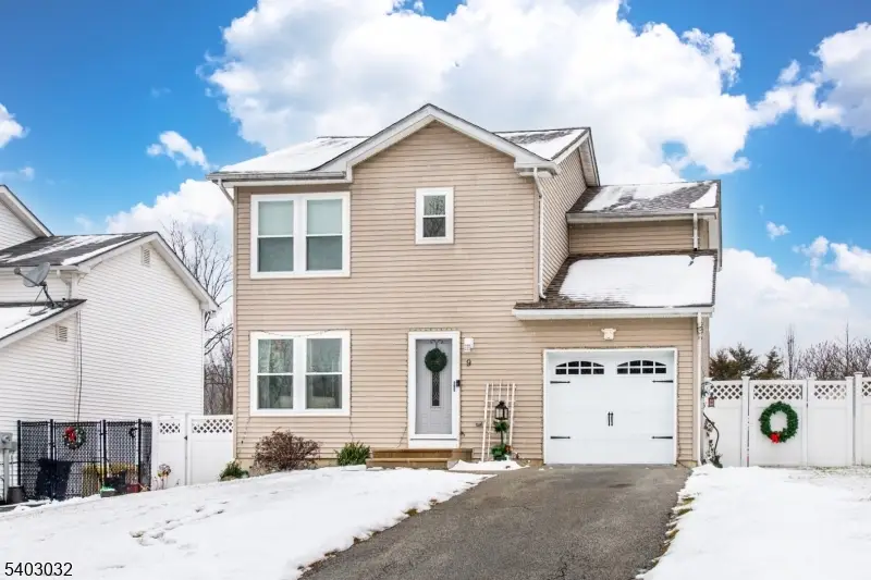 9 Michael Ct, Hamburg, NJ 07419 - Image #2