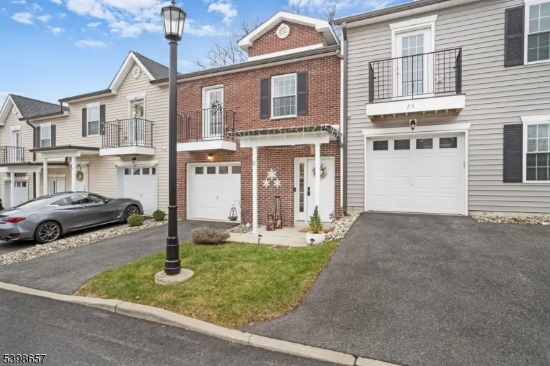 21 Gregg Ct, Newton, NJ 07860 - Image #3