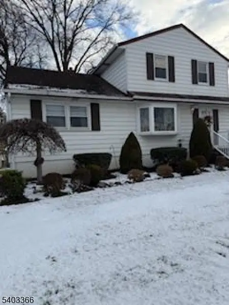 300 John Ochs Dr, Saddle Brook, NJ 07663 - Image #2