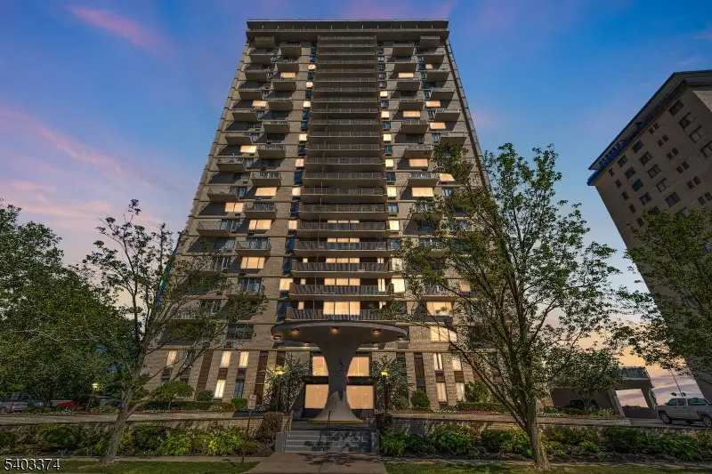 160 Overlook Ave #7A, Hackensack, NJ 07601 - Image #1