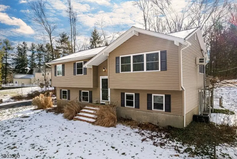 9 Wehrli Rd, Washington, NJ 07853 - Image #2