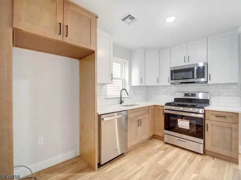 455 Fulton St, Elizabeth, NJ 07206 - #3