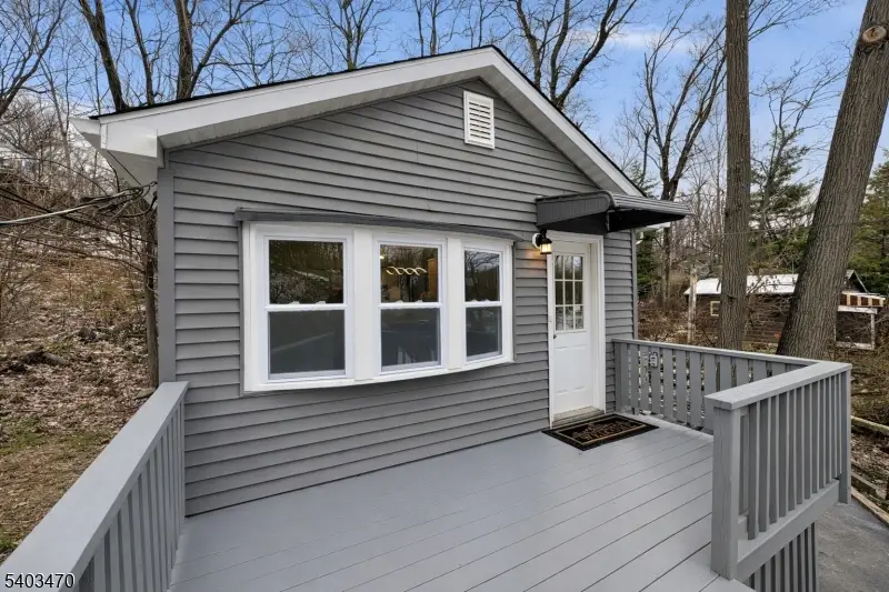 50 Coolidge Trl, Hopatcong, NJ 07843 - Image #2