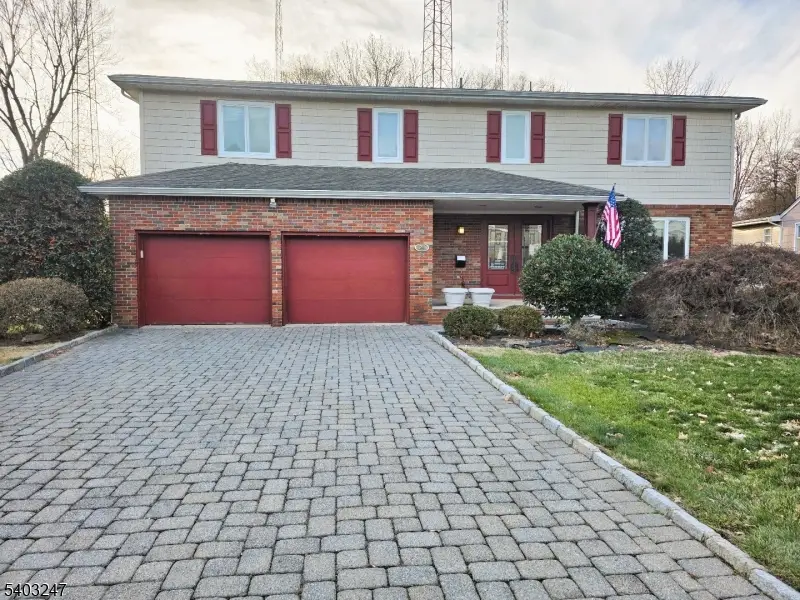 24 Malcolm Ct, Clifton, NJ 07013 - Image #1