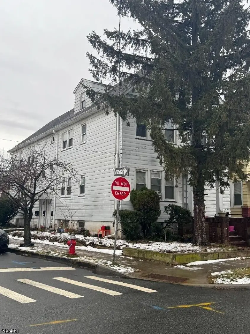 350 Williamson St, Elizabeth, NJ 07202 - Image #2