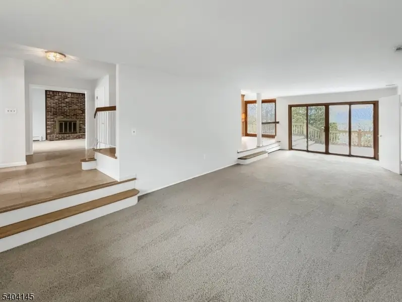 16 Knob Hill Rd, Washington, NJ 07840 - Image #3