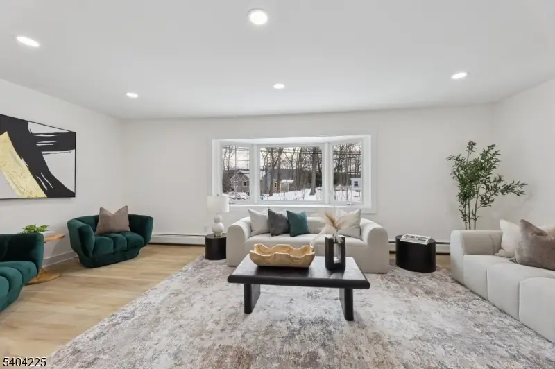 512 N Lake Shore Dr, Upper Greenwood Lake, NJ 07421 - Image #2