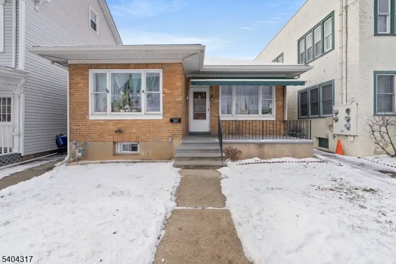 392 Lincoln St, Phillipsburg, NJ 08865 - Image #1