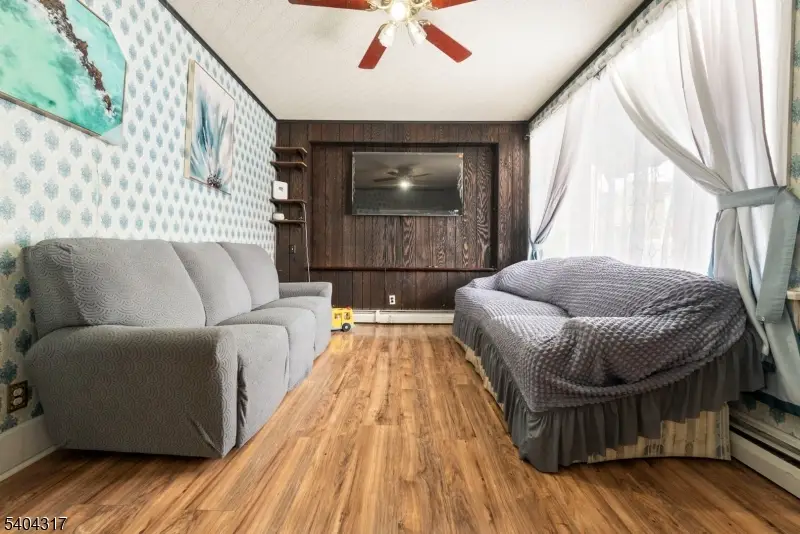 392 Lincoln St, Phillipsburg, NJ 08865 - Image #2