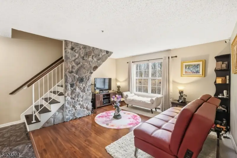 191 Prestwick Way, Edison, NJ 08820 - Image #3