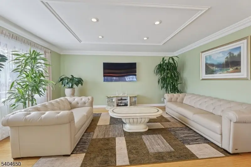 391 Avenue E, Bayonne, NJ 07002 - Image #3