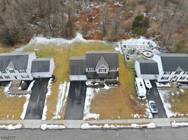 10 Windsor Dr, Newton, NJ 07860 - Image #2