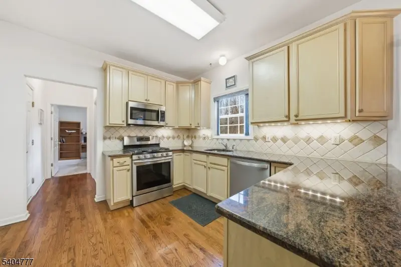 10 Windsor Dr, Newton, NJ 07860 - Image #3