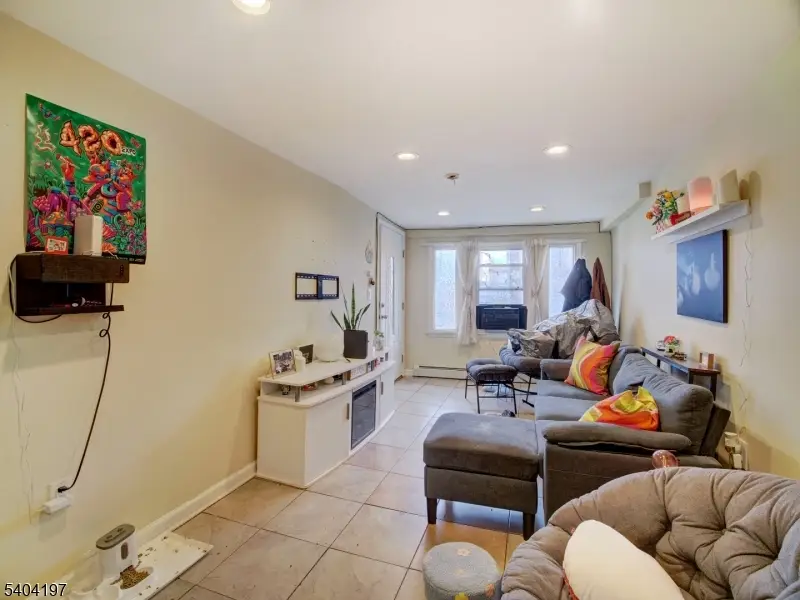 614 12 4th Ave, Elizabeth, NJ 07202 - Image #2