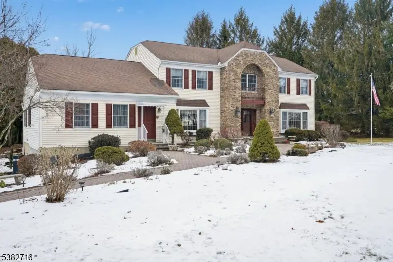 32 Nancy Terrace, Washington, NJ 07853 - Image #1