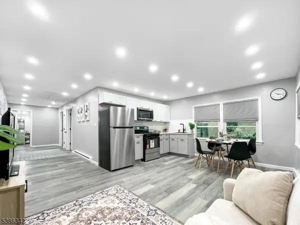 208 Fayette Ave, Wayne Twp., NJ 07470