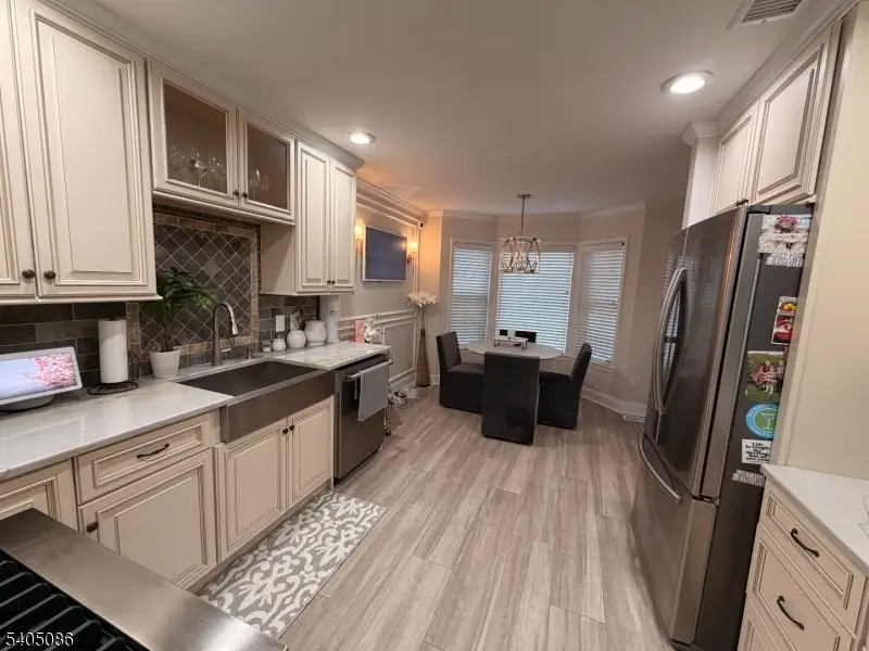 252 Crescenzi Ct, West Orange, NJ 07052 - #2