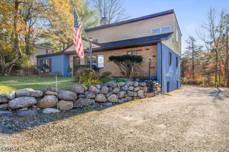 11 Bushwick Ln, West Milford, NJ 07480 - Image #3