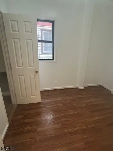 25 Oak St #25, Paterson, NJ 07501 - Image #3