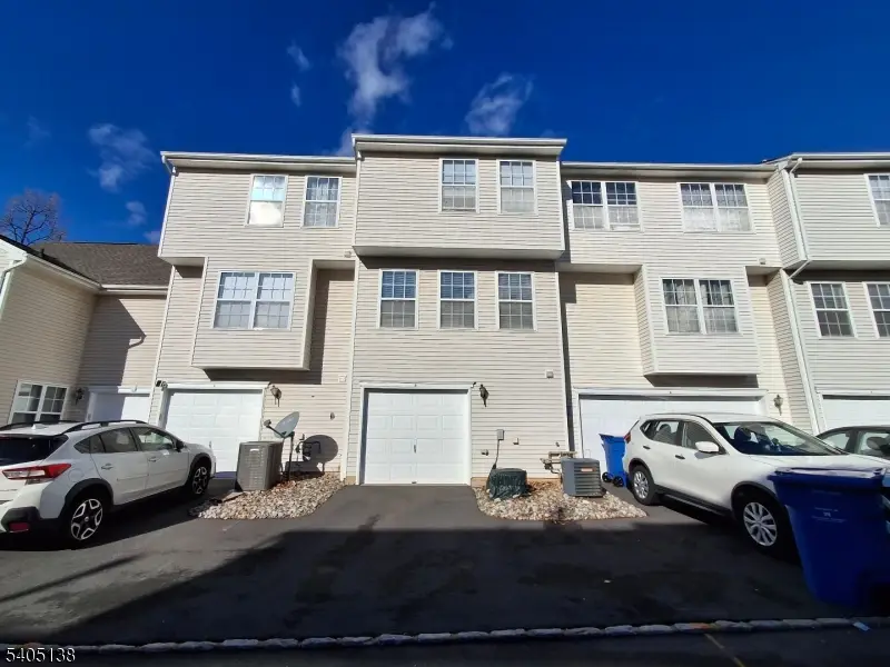 16 Puchala Dr, Parlin, NJ 08859 - Image #2