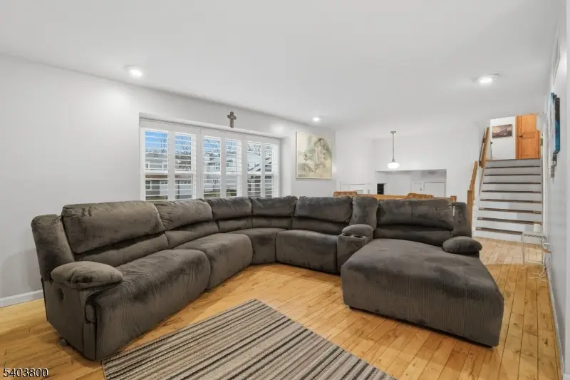 2 Pioneer Dr, Howell, NJ 07731 - Image #3