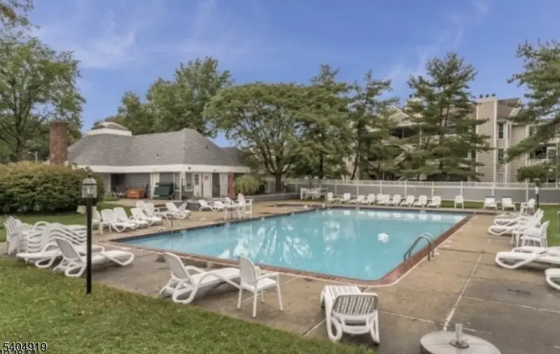 201 Broadmoor-3 #3, Union, NJ 07083 - Image #3