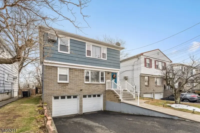 20 Toronto Ct, Maplewood, NJ 07040 - Image #2