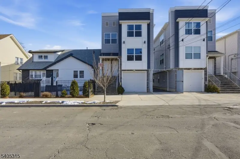 299 N 13th St, Newark, NJ 07107 - #2