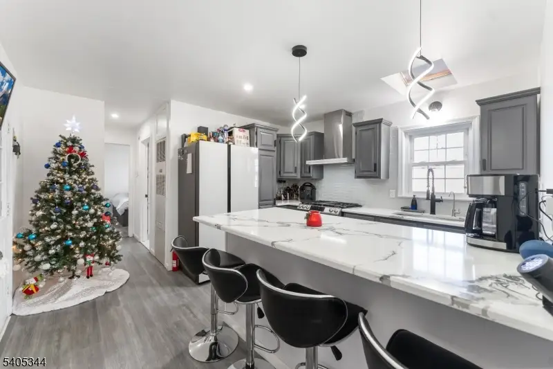 38 Helen Ave, Avenel, NJ 07001 - Image #2