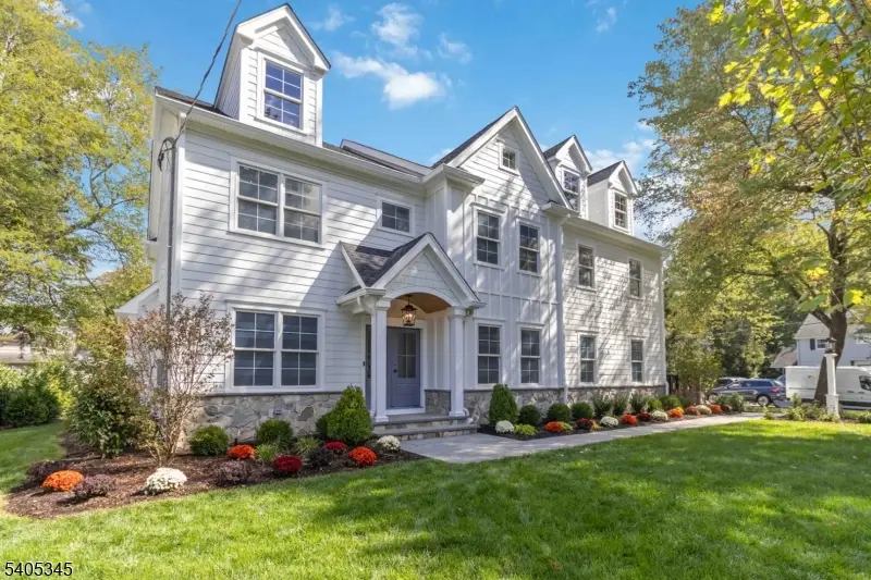 2 Whitman Dr, Chatham Township, NJ 07928 - #2