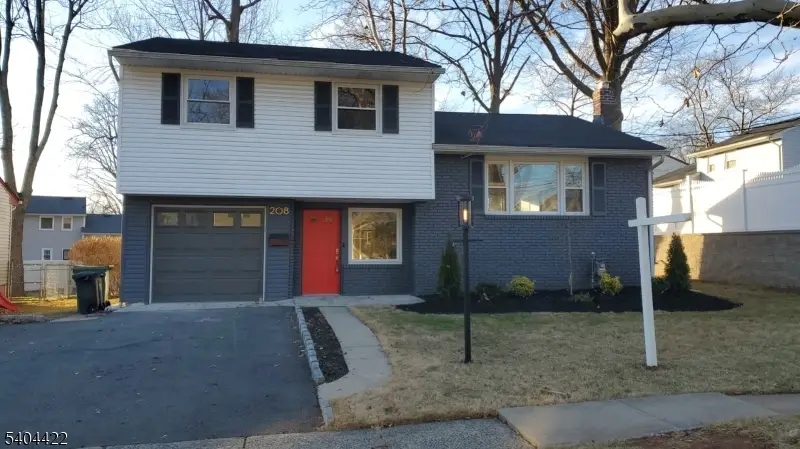 208 Holly Dr, Roselle, NJ 07203 - Image #1