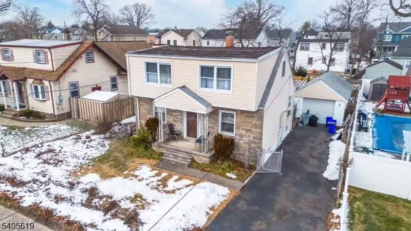 257 Floral Ln, Saddle Brook, NJ 07663 - #3