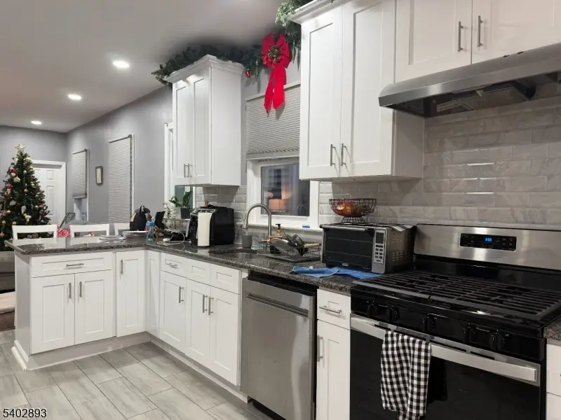 313 Washington Ave, Elizabeth, NJ 07202 - Image #2