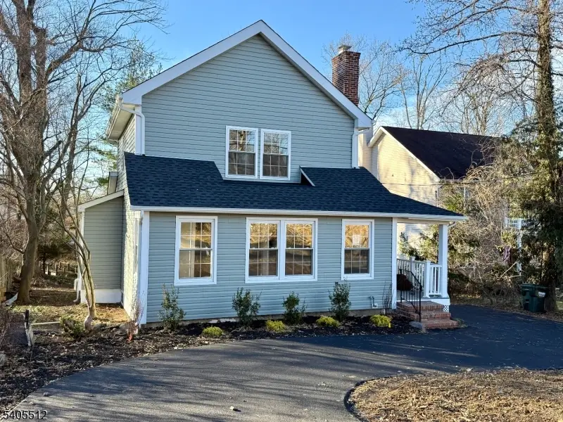 585 Plainfield Ave, Berkeley Heights, NJ 07922 - Image #3