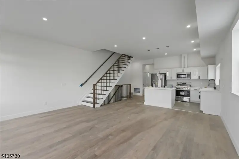 356 21st St, Irvington, NJ 07111 - Image #3