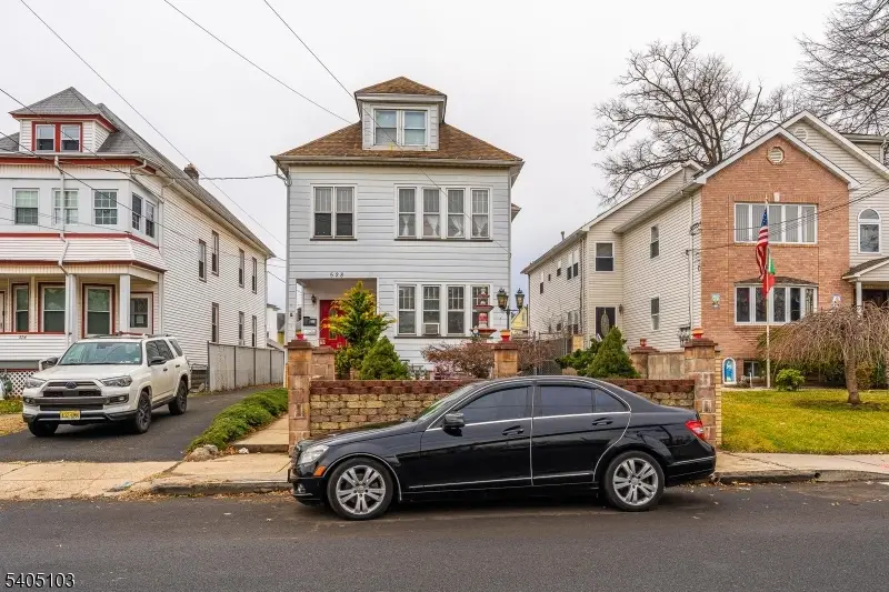 526 W End Ave, Elizabeth, NJ 07202 - Image #2