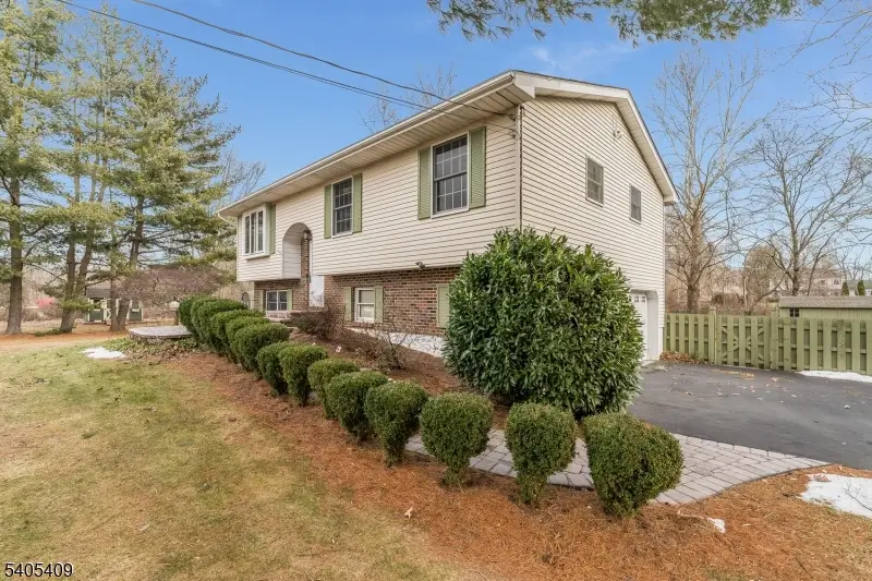 217 Van Syckels Rd, Union, NJ 08827 - #3