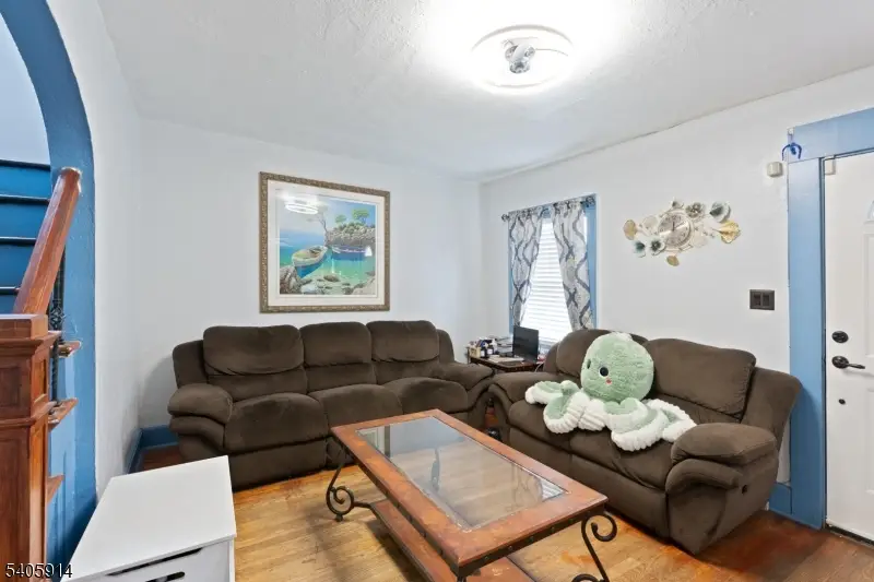 276 E 26th St, Paterson, NJ 07514 - #3