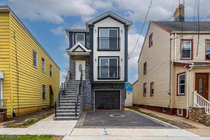 840 Martin St, Elizabeth, NJ 07201 - Image #1