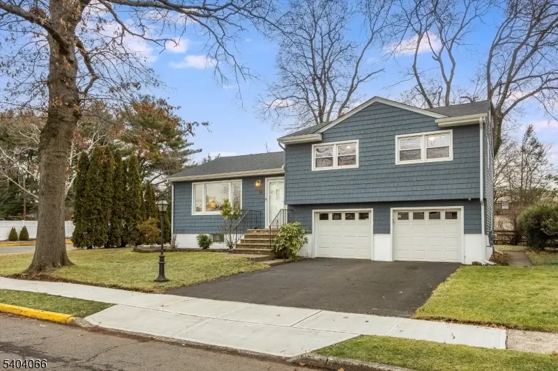 34 Skyview Rd, Brookdale, NJ 07003 - Image #1
