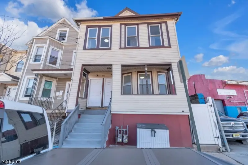 658 Magnolia Ave, Elizabeth, NJ 07206 - Image #2